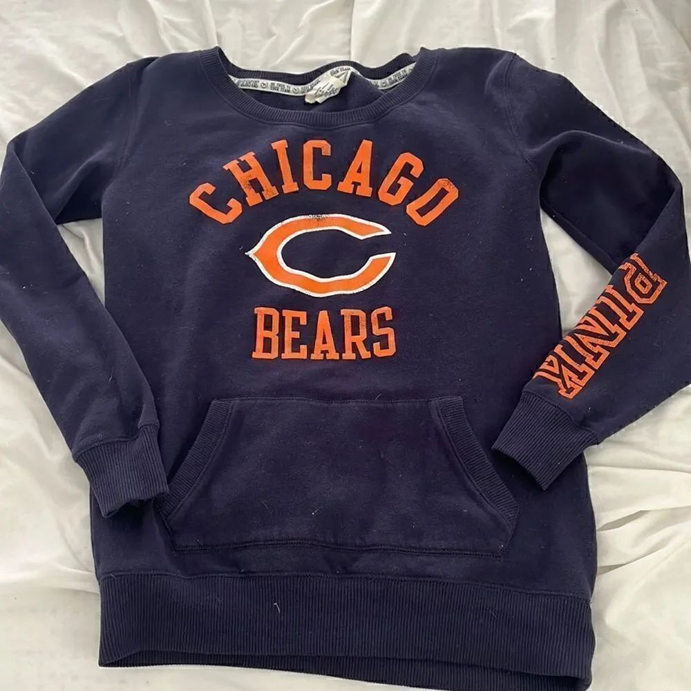 Chicago Bears sweatshirt EUC sz XS Victoria’s Secret Pink NFL line